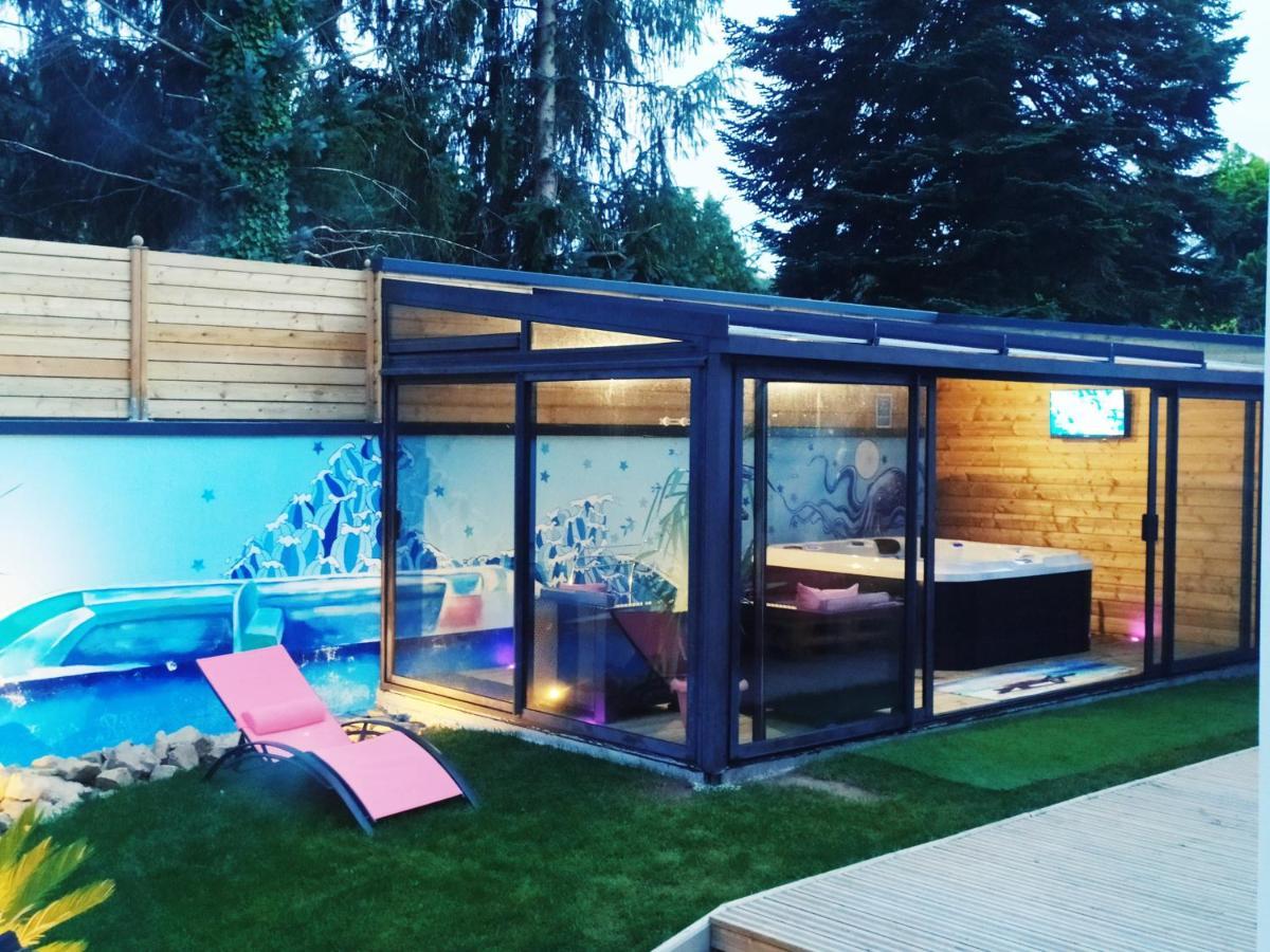 Logement Atypique Bien Etre Au Coeur De La Nature カンペール エクステリア 写真